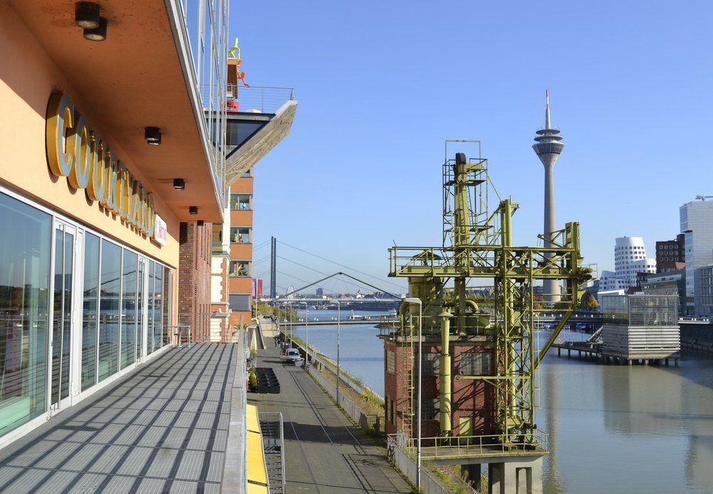 Courtyard By Marriott Duesseldorf Hafen Düsseldorf Exterior foto