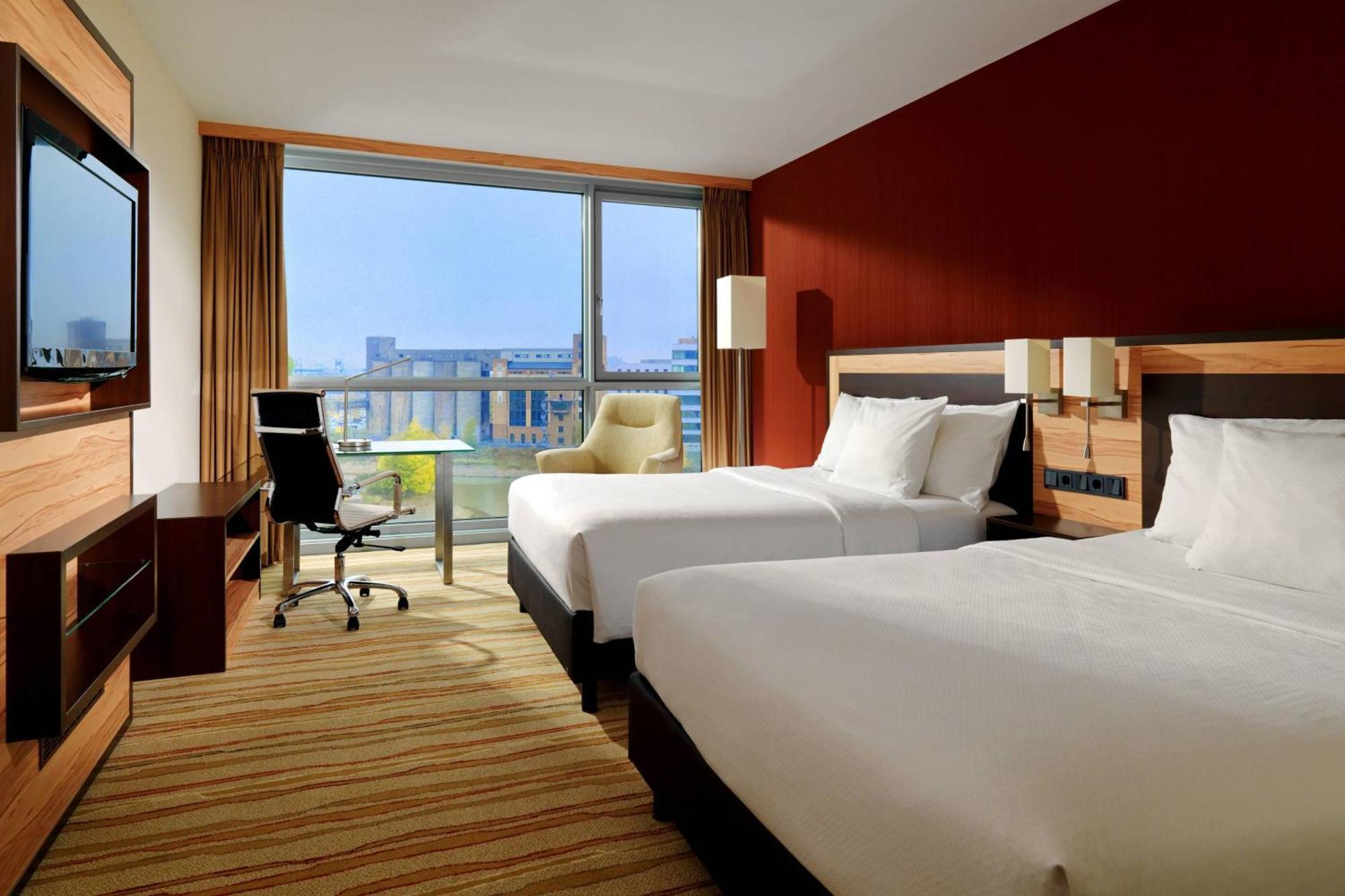 Courtyard By Marriott Duesseldorf Hafen Düsseldorf Exterior foto