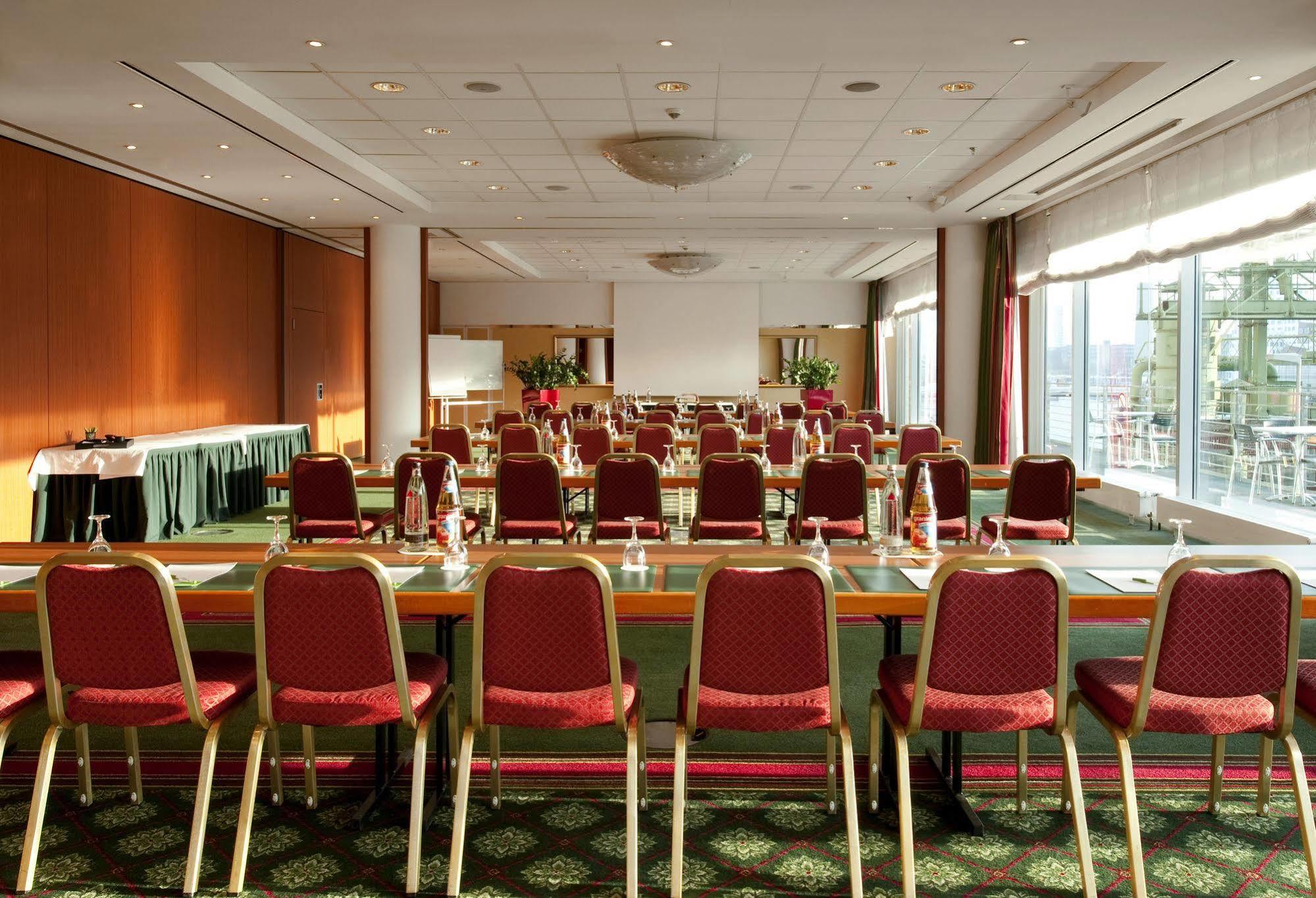 Courtyard By Marriott Duesseldorf Hafen Düsseldorf Exterior foto